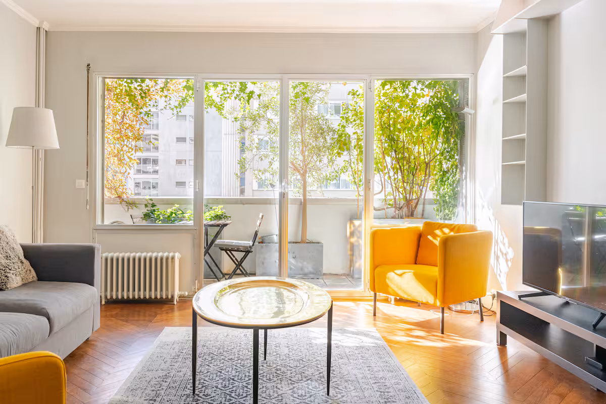 Elegant Apartment with ElFFEL TOWER VIEW - 4 min walk